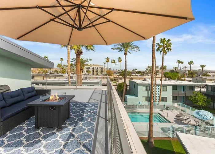 Apartment Micro With Balcony & Pool View - Walk To Ot Scottsdale